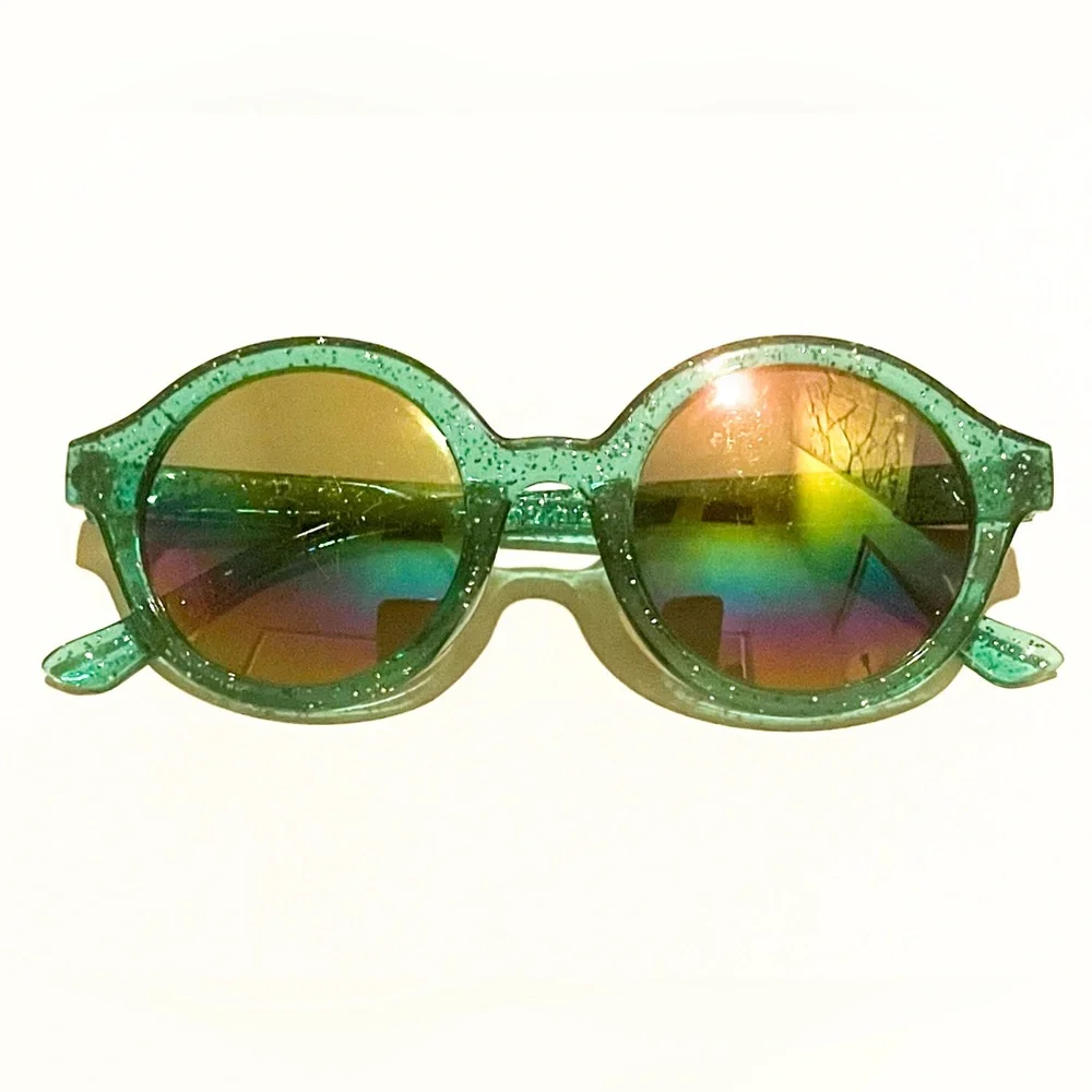 Girls Flip Sequin Sunglasses Case With Matching Sunglasses
